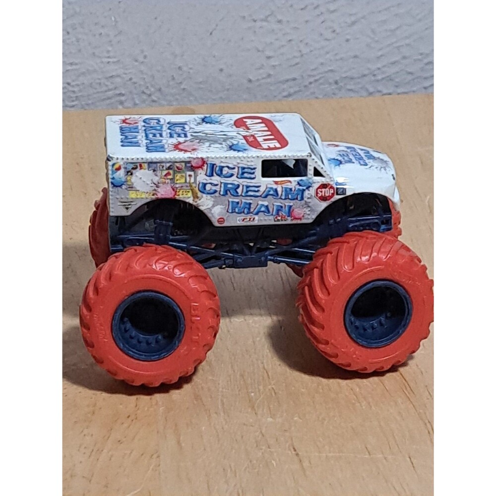 Ice Cream Man Hot Wheels Mattel Monster Jam 1:64 Diecast Amalie Motor Oil red